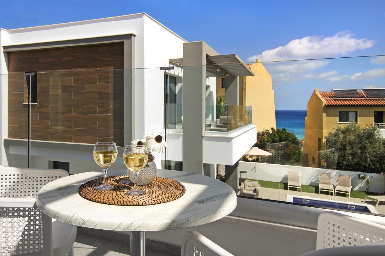 Mey Villa *
